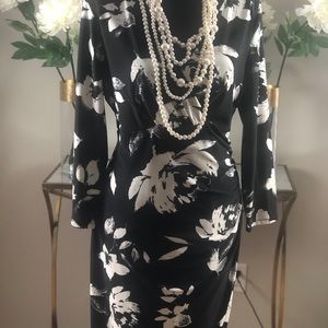 Beautiful Fitted Black& White Dress